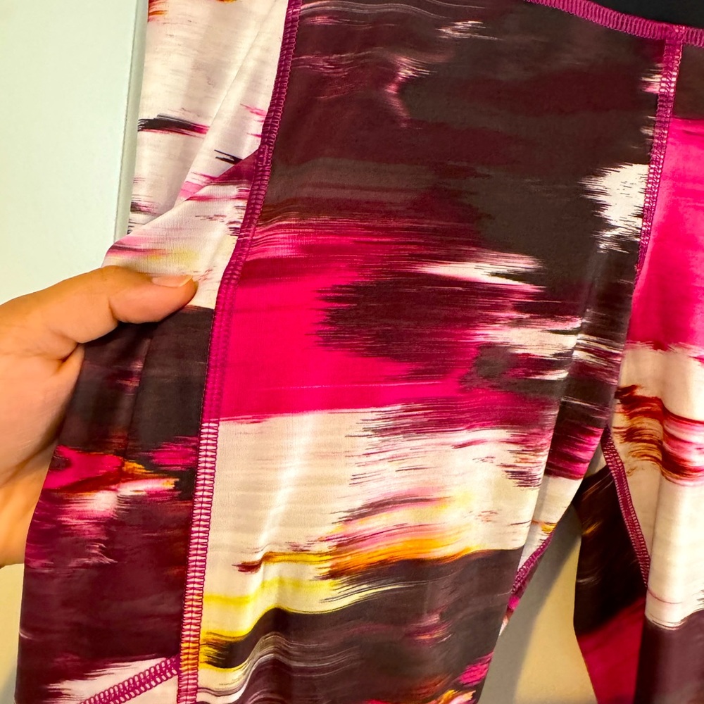 Lululemon invigorate leggings with pockets 12 size dot